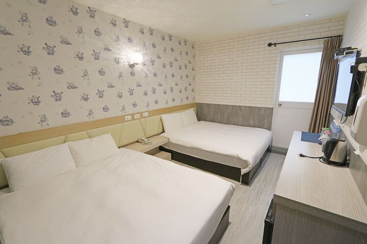 Room 45 of 99
