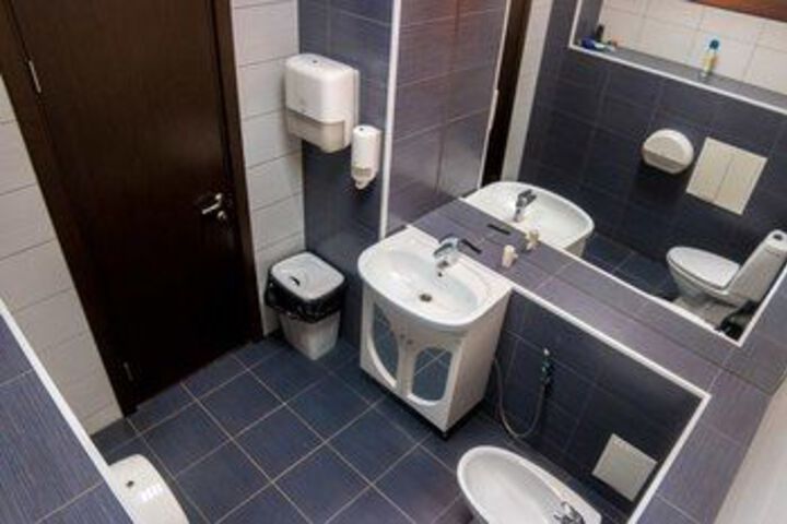 Room 2 of 23