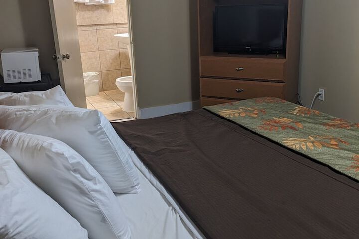 Deluxe Single Room (4 of 7)