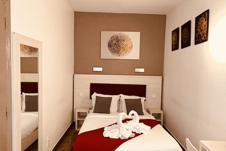 Room 16 of 81