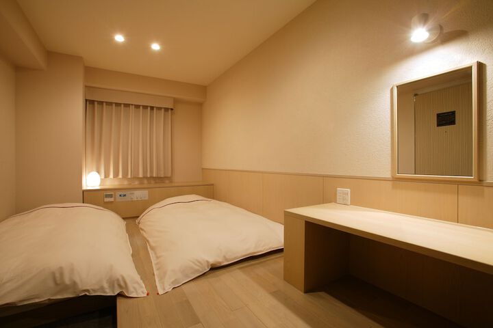 Room 11 of 53