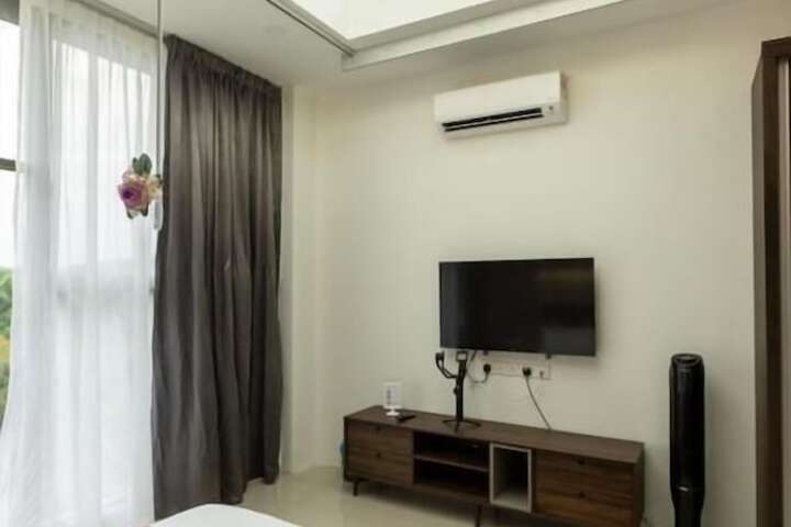 Room 19 of 50