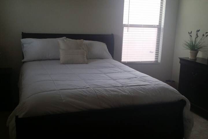 Room 4 of 34
