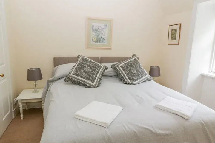 Room 2 of 13