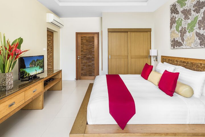 Room 15 of 147