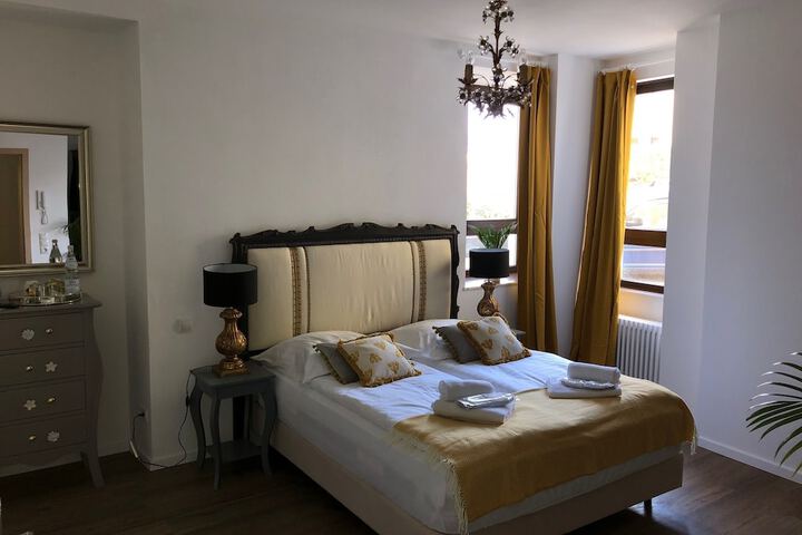 Room 26 of 63