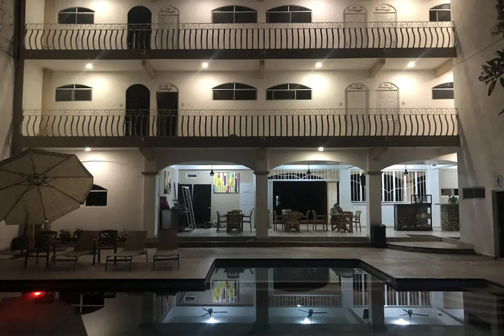 HOTEL MARO