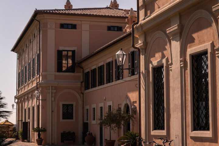 Hotel Exterior 98 of 108