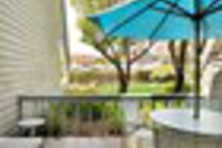 Hotel 956 of 984