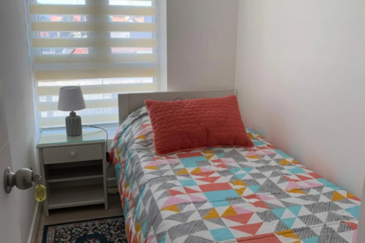 Room 6 of 14