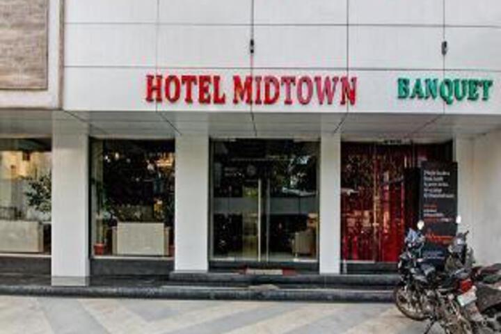 Fabhotel Prime Midtown
