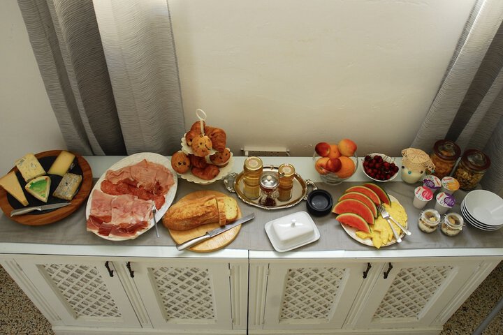 Dining 1 of 24