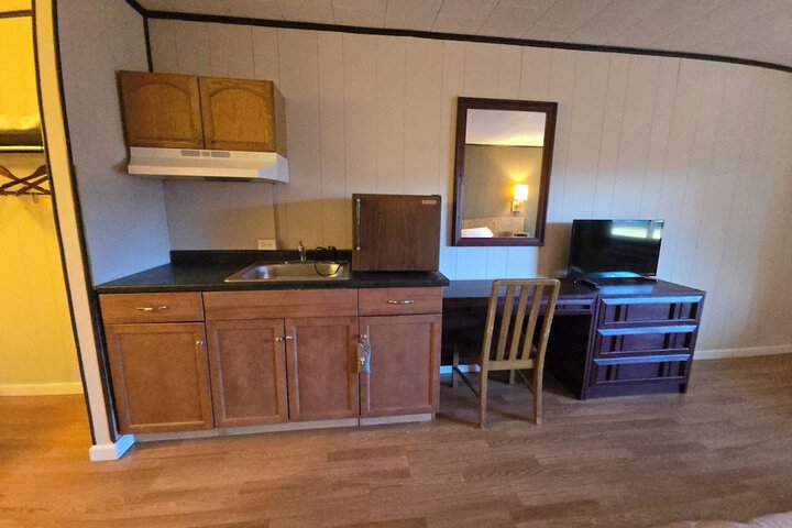 Room 12 of 48