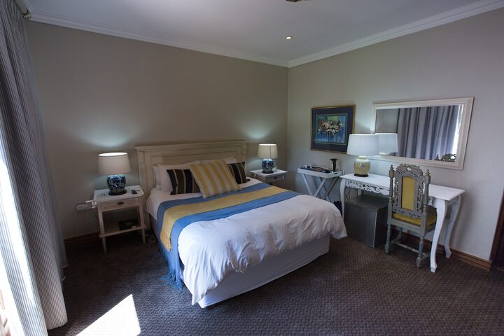 Room 13 of 44