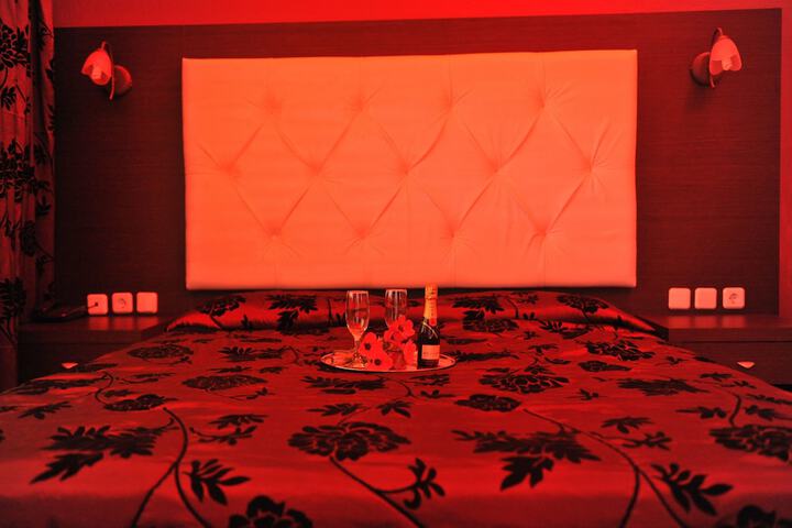 Room 15 of 36