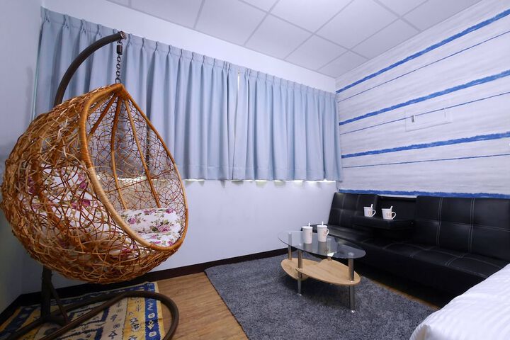 Room 28 of 45