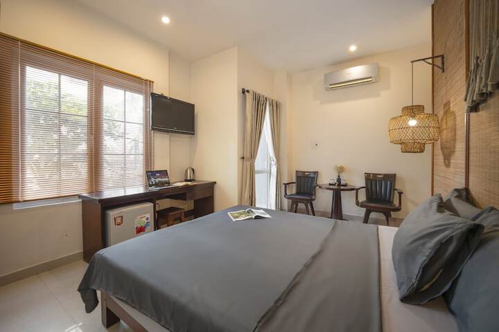 Room 12 of 22