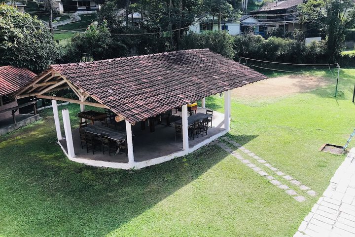 Check-in/check-out kiosk