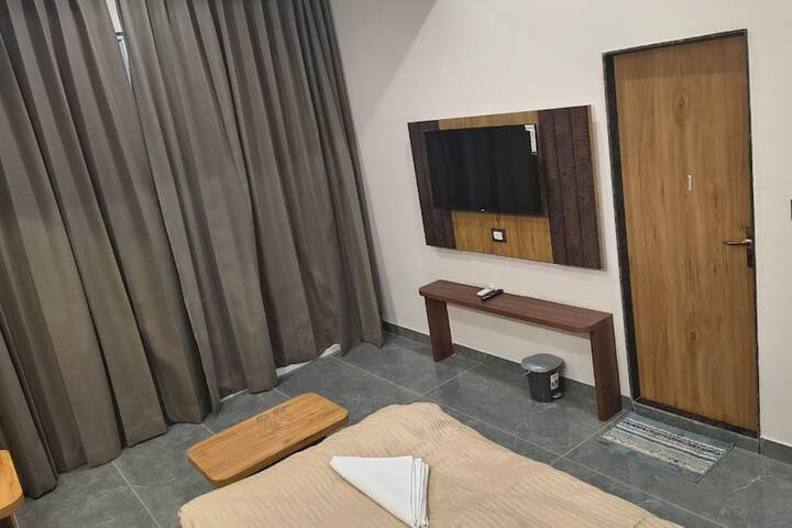 Room 13 of 72