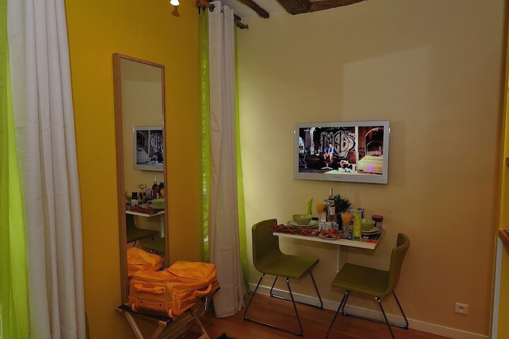 Room 154 of 648