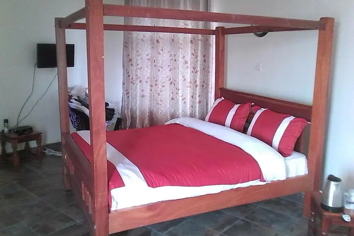 Room 2 of 31