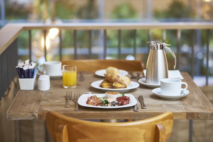 Breakfast/Coffee Service 33 of 43