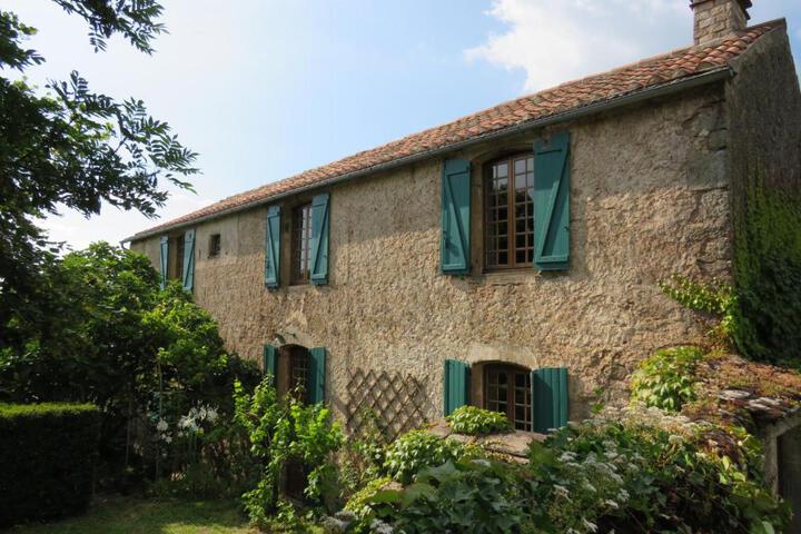 le presbytère de Montaigut
