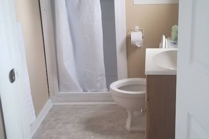 Room 12 of 32