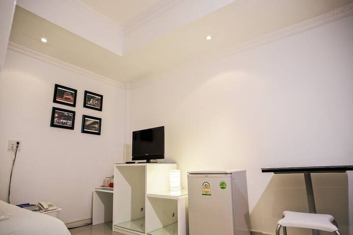 Room 25 of 65