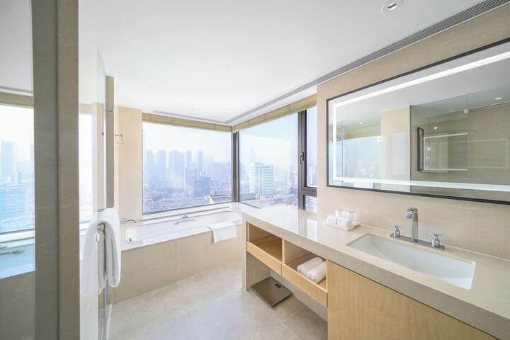Room 48 of 95