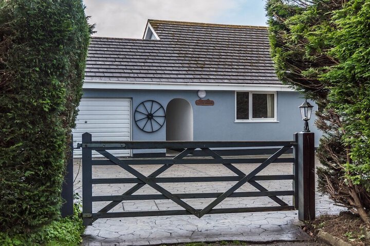 The Old Orchard - 3 Bedroom - Lamphey