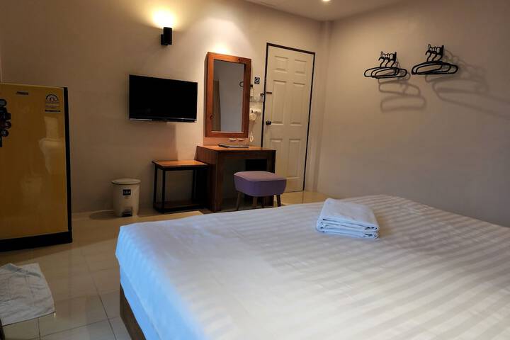 Room 7 of 86