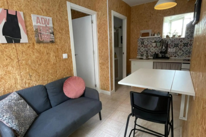 Room 3 of 10