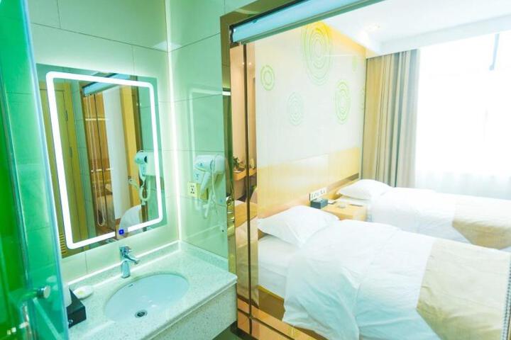 GreenTree Inn Linyi Pingyi County Local Town Express Hotel