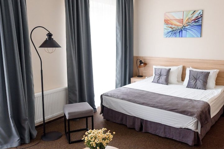 Room 15 of 65