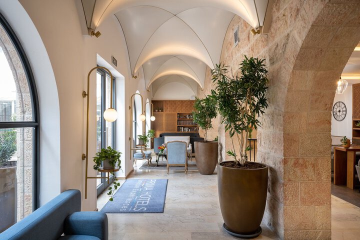 Hotel Lobby