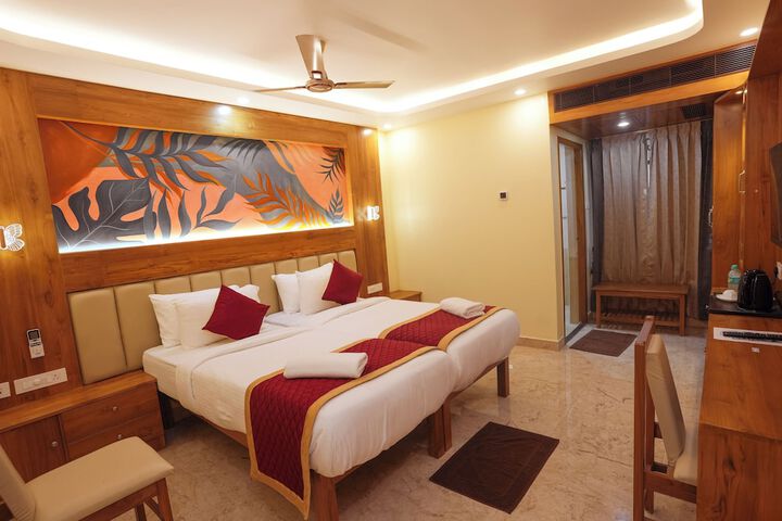 Room 6 of 35