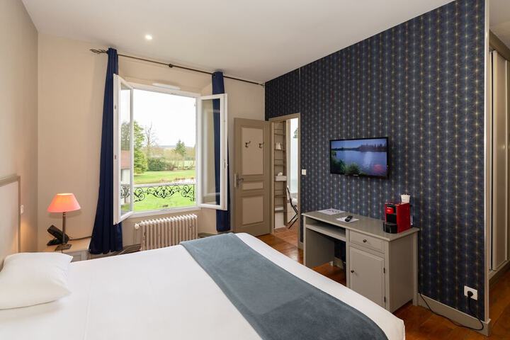Room 16 of 62