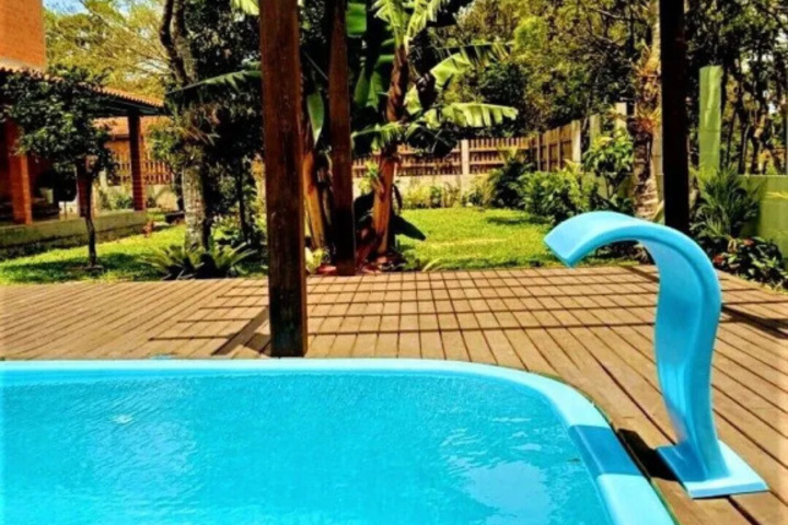 Pool 9 of 14