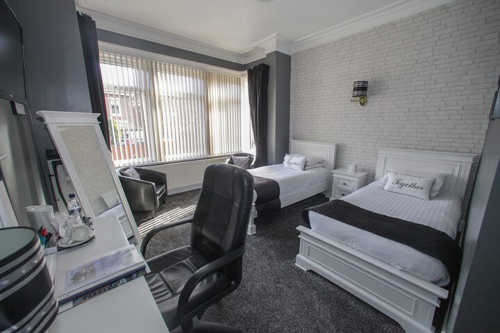 Room 20 of 35
