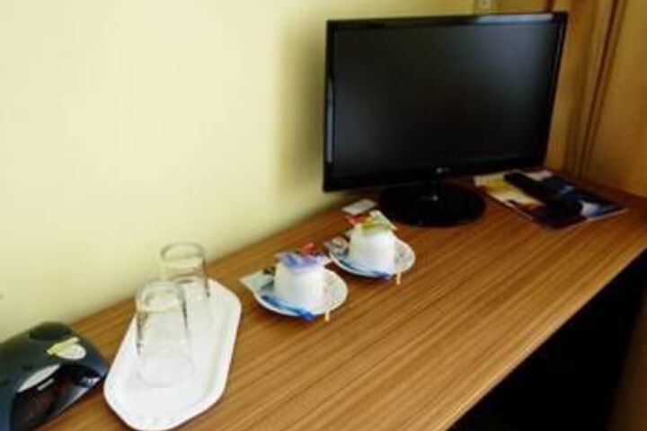 Room 16 of 25