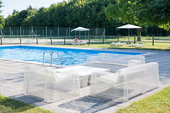 Pool 40 of 78