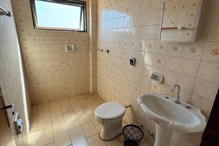 Room 53 of 88