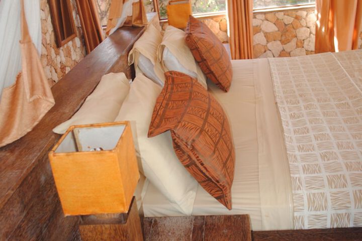 Room 15 of 140