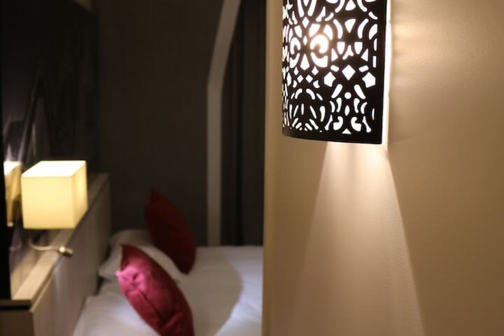 Room 25 of 53