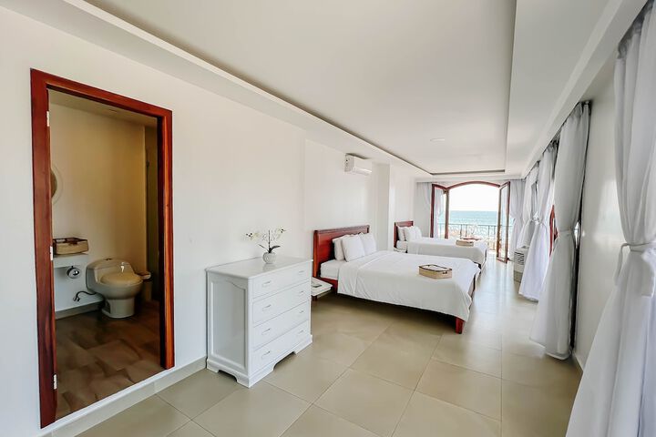 Room 10 of 87