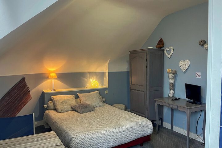 Room 8 of 52