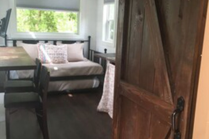 Room 26 of 204