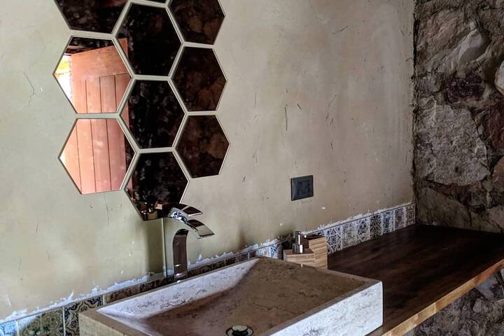 Room 19 of 29
