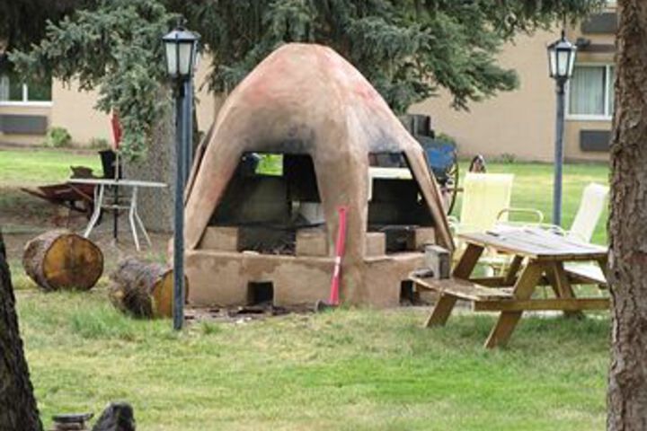 Hotel Exterior 5 of 15